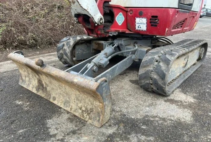 Mini-pelle Takeuchi TB216